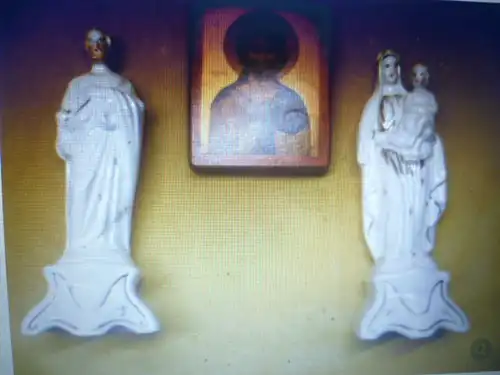 Porzellanfiguren Maria mit dem Kinde undJoseph1890/1900 2 wunderbar erhaltene Porzellanfiguren