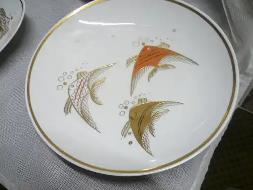 Goldrand und Goldrelief Gemarkt Wallendorfer Porzellan Rund Schale Konfektschale u Vase .. Es sind 3 einzelne Positionen im Angebot!