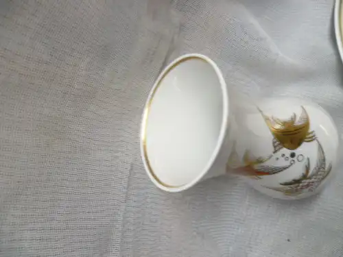 Goldrand und Goldrelief Gemarkt Wallendorfer Porzellan Rund Schale Konfektschale u Vase .. Es sind 3 einzelne Positionen im Angebot!