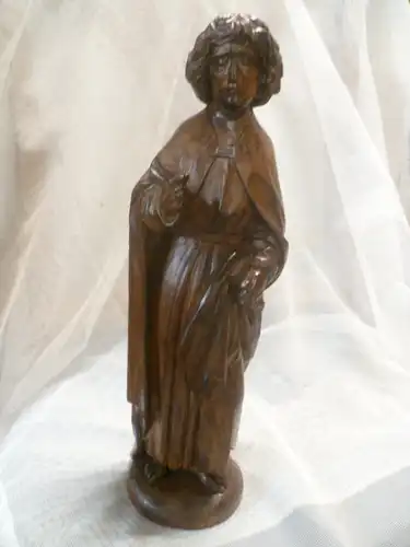 Süddeutsche heiligen Figur  hier Christus  unterhalb am Boden datiert 1884 Linde auf Nußbaum gebeizt. Höhe 33 cm ausdrucksstarke Handarbeit