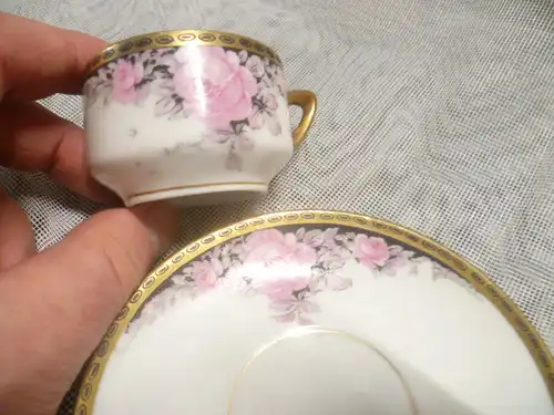 Mokka Tässchen Beyer & Bock Jugendstil  Rosendekor Goldrand um 1920 im Vitrinenzustand