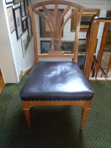 Schloss Stutensee Baden Biedermeier Stuhl , klassische frühe Form um 1820 In der Zarge : Inventaretikett