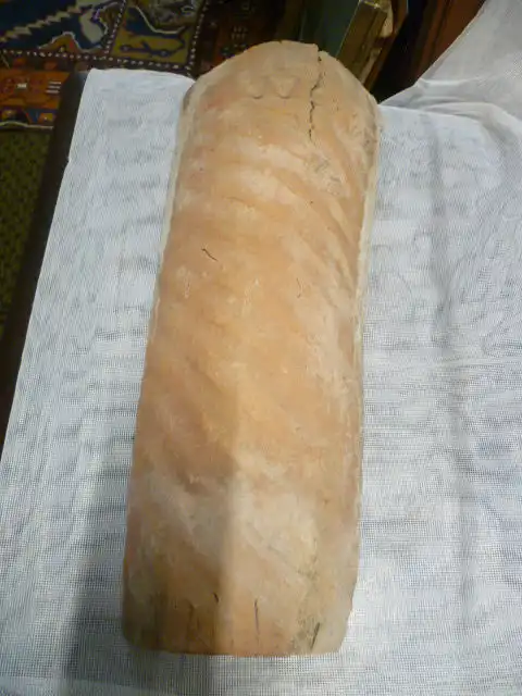 Maulbronn Klosteranlage Seltener Mönch oder Nonnen Feierabend Ziegel Form als Halbschalen zeitlich um 1700 , 3