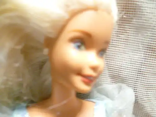 Barbie Körper mit Drehtaille , Body in weiß , blond, straight Leg, Augen und Wimpern handbemalt? Ohrringe und Armreif! Gala oder Coctail Kleidung