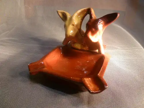 Walter Bosse 2 Terrier ashtray from the 1950s Dimensions H 10 cm Base: 12cm X 12 cm