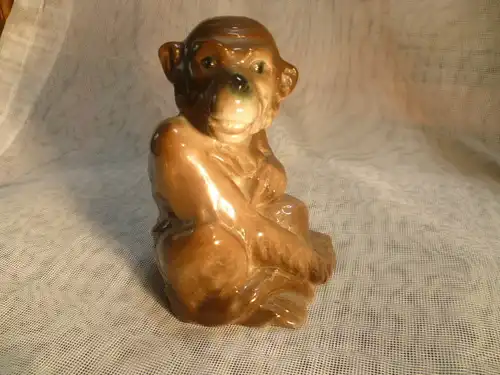 Chimpanzee Art Heubach Light porcelain around 1920-30s Around 1920 -30 In the style  Heubach Lichte Porzellanmanufaktur Marked: 1463 or 463