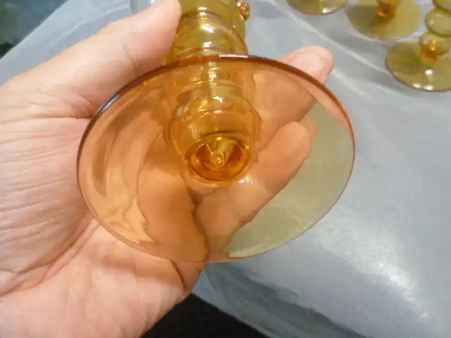 Theresiental5 traumhaft schöne Weinrömer original aus der Zeit des Historisus um 1880 Manufaktur Theresienthal Römer mit Hohlbalusterstengel 2