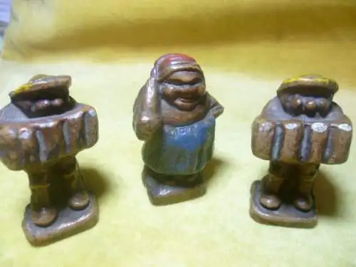 München Bier Charakter Figuren   Miniaturen  handgeschnitzt um 1900 Provenienz aus meinen Russlandreisen!