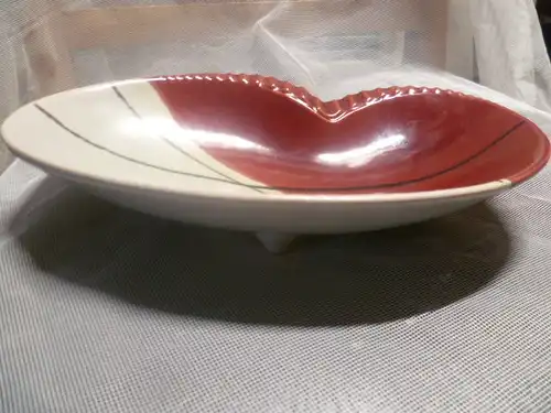 Vintage snack pastry bowl from the 1950s from the showcase Dimensions: 25.5 cm x 23.5 cm I