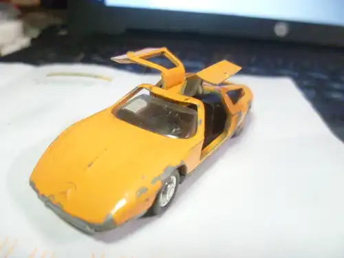 Schuco 1:66  MB  C111   4 Scheiben Wankelmotor     Nr  301828