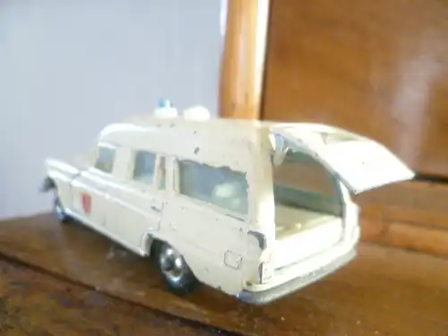 No K-6 Merzedes Benz " Binz" Ambulance  siehe Bilder