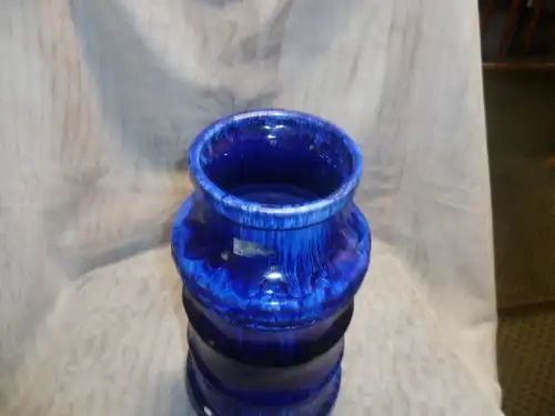 Scheurich Vase von 1970 im Pagoden Design und blau-schwarzer .-weiß Schlickerlasur , Modell 266-28