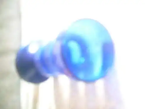 WMF Designer Cari Zalloni 1937 Athen 2012 Rillenglas Vase  in Form mundgeblasen in Blau der 1960 er Höhe: 18,5 cm: