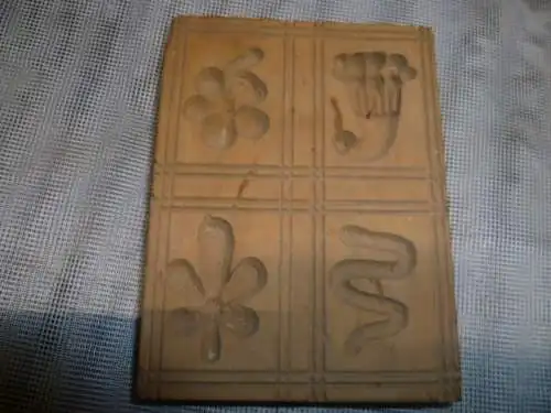 Springerle Modell  4 Motive ausgeschnitzt um 1900 geschnitzt Schlange Glückskleeblatt ...Provenienz Bäckerei in Bretten