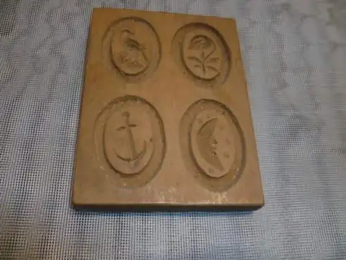 Springerle Modell  4 Motive Anker Mond lachend ... fein ausgeschnitzt seltene Motive  um 1870 geschnitzt   Provenienz : Bäckerei in Bretten