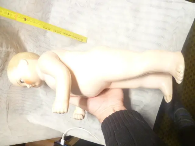 Große Badepuppe Porzellan Blond handbemalt um 1900  H: 42 cm  6