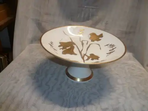 Kekse Etagere mit handbemaltem  Goldmalerei Fischdekor   H. 11cm    Durchmesser  21 cm   Vintage 1960 er 