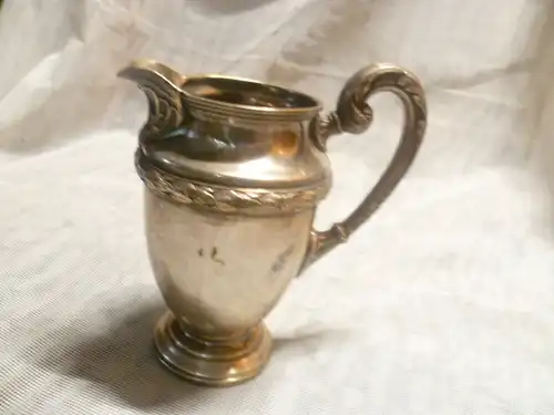 Kleines Kännchen versilbert im klassizistischen Stil um 1900 wohl Schiff  Tisch Dekoration