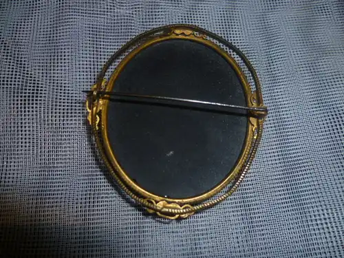 "Griechische Göttin " Große viktorianische Brosche - Gemme besetzt mit einem Onyx und einem geschnitztem Speckstein, Frankreich um 1870