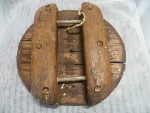 Musealer Lebkuchen oder Spekulatiusmodel Reiterfigur tief ausgeschnitzt um 1760 Eiche Provenienz: Bäckerei Gauss Bretten Baden 