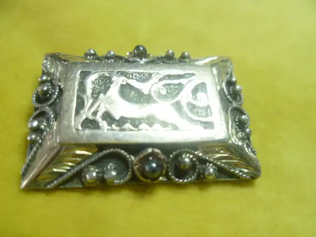 Brosche einer Jägersfrau Gold 585 mit 800 Silber Historismus um 1880  Krallensicherung  0