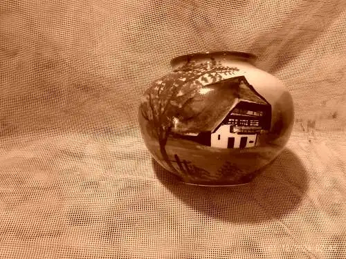 SMF Jugendstil seltene Ballonvase  Schwarzwaldhaus in Landschaft etc  Höhe: 8,5 cm