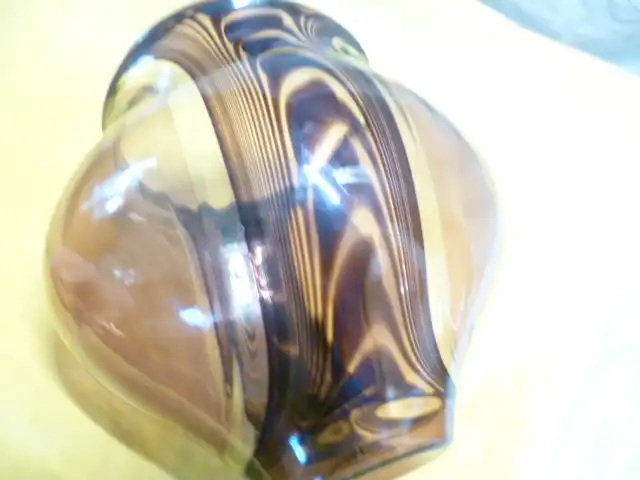 Bimini Lauscha signierte violette Glasvase  von Albrecht Greiner Mai 1932 Lauscha - 2012 Lauscha  in Tulpenform mundgeblasen 7