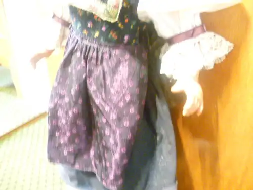 Hans Völk große Trachtenpuppe höhe 70 cm komplett gekleidet Stimme 