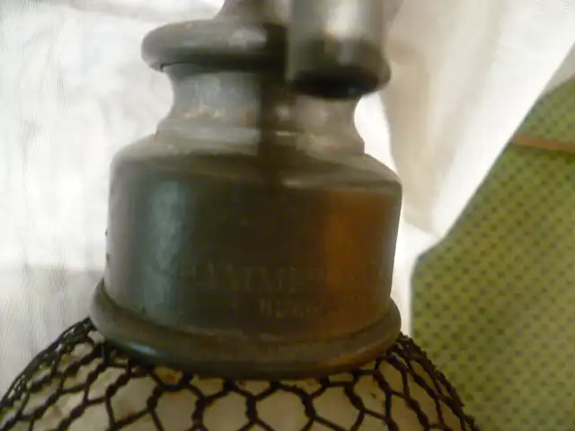 Seltersflasche mit Zinn Montierung 