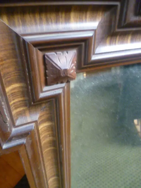 Gründerzeit Spiegel Glas mit Facettenschliff um 1880 - 1900 in Nussbaumoptik mehrfach gekehlte Rahmenleiste  2