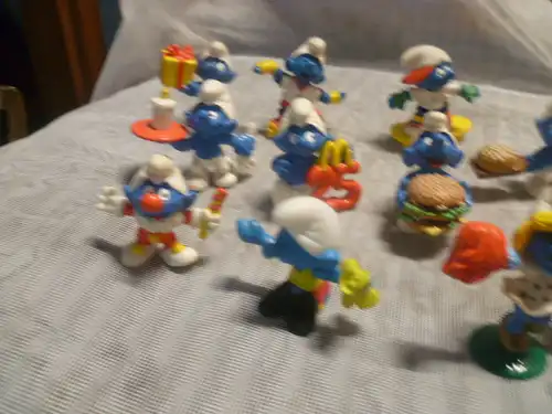 Seltenes Konvolut von Schlümpfen es sind 13 Stück 