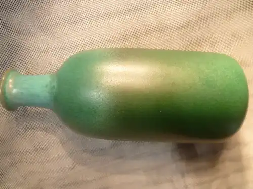 Karlsruher Majolika Vase Lauflasur in Grüntöne um 1970 er Vintage aus der Vitrine 