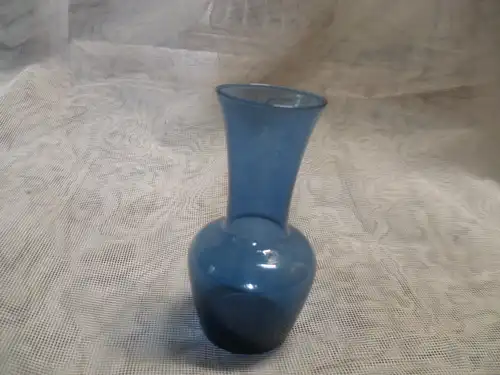 Wilhelm Wagenfeld kleine blaue Vase Vintage 1950 er Nierentisch Ära 
