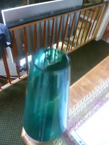 Bauhaus Wilhelm Wagenfeld 1900 Bremen - 1990 Stuttgart konische Grünglasvase um 1950 he Höhe: 25,5 cm