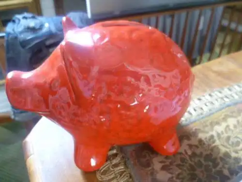 Bitossi Aldo Londi Nierentisch Ära Scheurich 70 Vintage Sparschwein in Ferrarirot  naturalistische Ausformung 