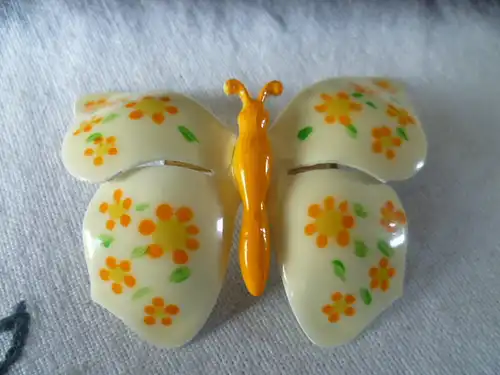 Emaille Schmetterling Vintage 1960-70 handbemalt Sicherheitsspange Made in Germany  im perfekten Erhaltungszustand , aus der Vitrine