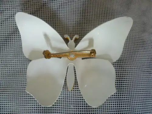 Emaille Schmetterling Vintage 1960-70 handbemalt Sicherheitsspange Made in Germany  im perfekten Erhaltungszustand , aus der Vitrine