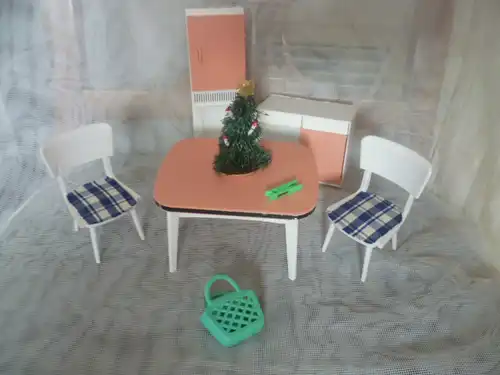 Crailsheimer Puppenmöbel  Pop Art Barbie Kücheneinrichtung Konvolut aus den 1950/60 er Jahren