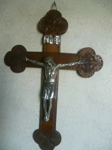 Grabenkunst Tramp Technik Kreuz mit Metall Jesus ca 1900 Volk Art Grabenkunst Tramp Technik