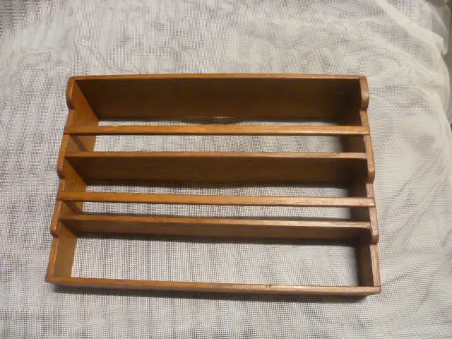 Große Puppenstube Tellerbord Schüsselbrett aus heller Eiche massiv um 1900-1920 2