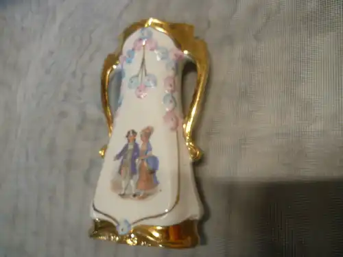 Jugendstil Väschen   mit galanter Scene und Blütendekor Goldstaffage H: 14,5