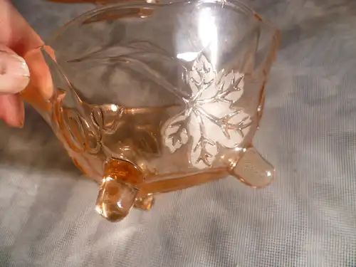 Brockwitz rosalin farbene Schale auf Füßchen um 1930