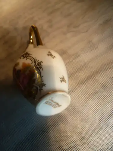 Verlobung oder Brautgeschenk hier:. Limoges Model Vase " Fragonard " gemarkt  H: 9,5cm Vitrine 50Ära