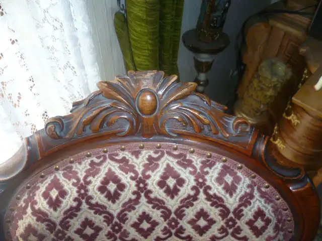 Louis Philippe Sessel aus massivem franz. Nussbaum um 1850 4