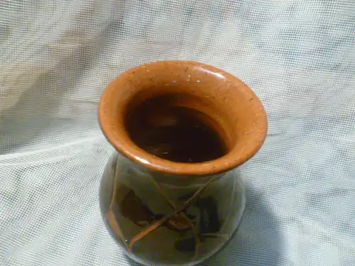  50 Ära Walther Keramik Vase Pfauendekor in braun ? H : 10 cm