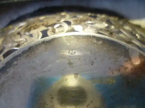 Durchbruchschale Niederlande 833er Silber Utrecht 1922  Löwenpassant 2 für 833 Silber (Marke getragen) mit einem Gewicht von 146 Gramm
