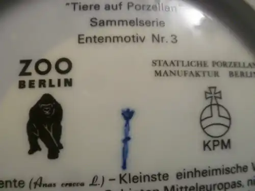 " Tiere auf Porzellan " der königlichen Porzellanmanufaktur Berlin - KPM. Es handelt sich um die Nr.3- Entenmotiv