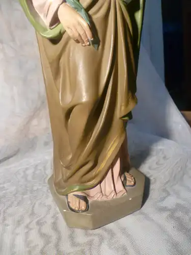 Jesus von Nazareth mit dem Kindlein fein Handbemalt  um 1900 H 44cm