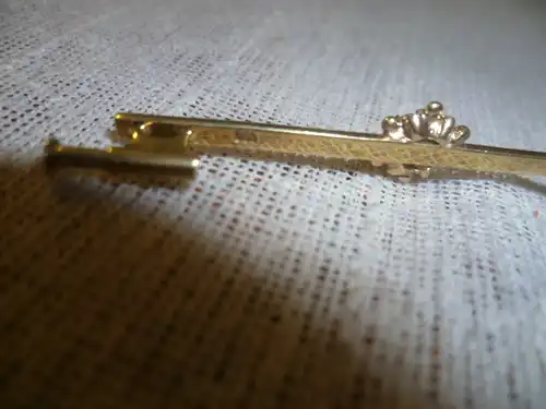 Geld Anlage:Gold 585Stabbrosche mit 1 Diamant 0,25c Altschliff Art Deko um 1930-40