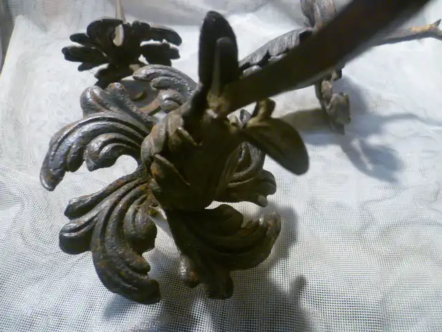 2 Stück geschmiedete Kerzen Wandhalter Mitte 19 Jhd ca 1840-60 zum in 1 Mauerwerk einmauern  4